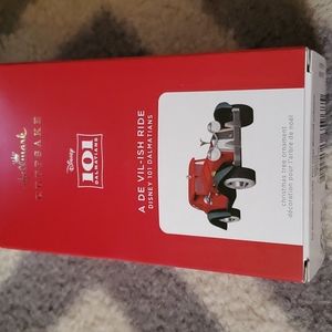 A De Vil-ish ride 101 Dalmatians Cruella car